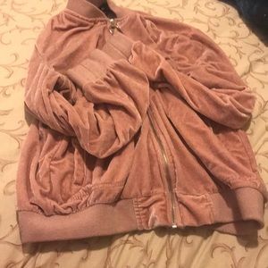 I’m selling a new look jacket